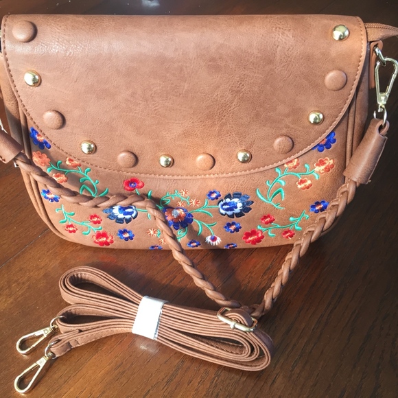 1 left - Embroidered Crossbody Bag - Beautiful - Picture 3 of 7